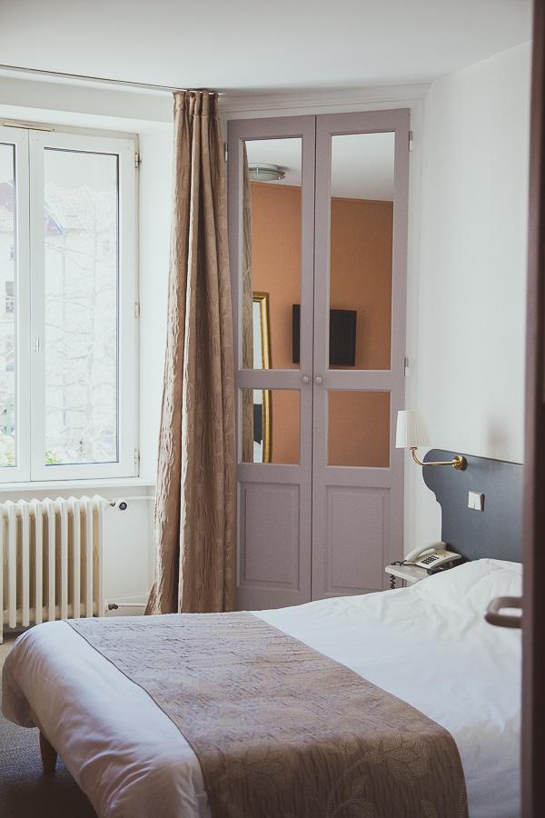 Hotel Logis Le Bourbon Yssingeaux Екстериор снимка